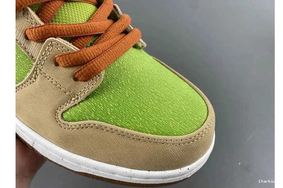 “Escargot”  SB  FQ7585-200 Low Dunk Nike 0203